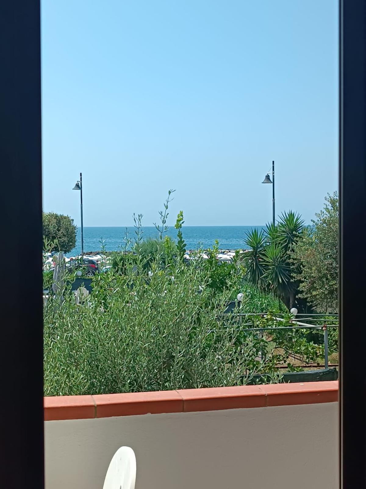 Profumo Di Mare Hotell Formia Exteriör bild